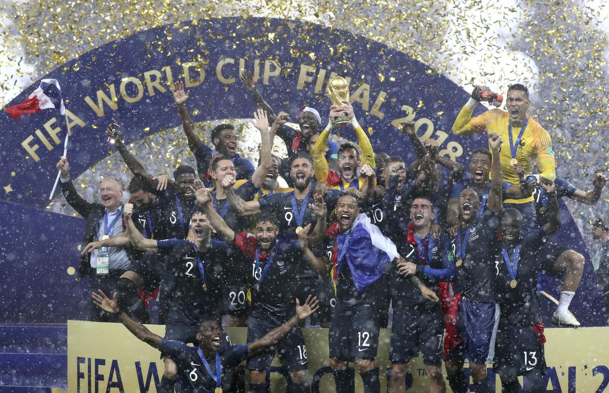 2016欧洲杯法国领奖（2016年欧洲杯法国队）