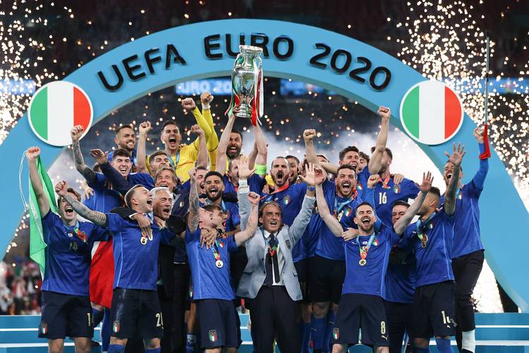意大利夺欧洲杯壁纸（意大利夺取欧洲杯）