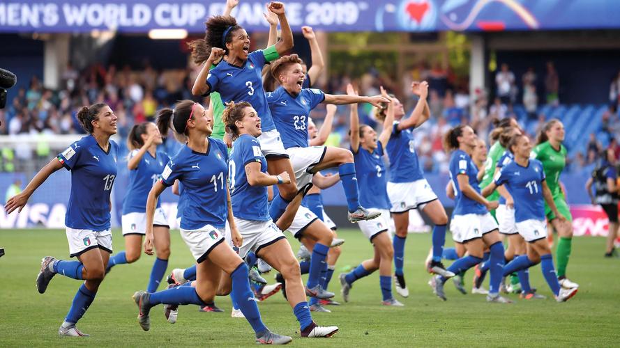 意大利女足欧洲杯战绩（2021欧洲杯意大利女球迷）