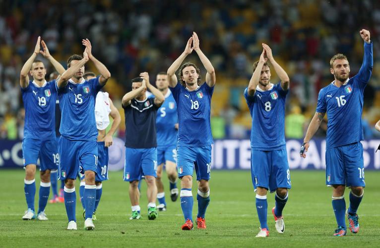 意大利2012欧洲杯防线（意大利 2012欧洲杯）