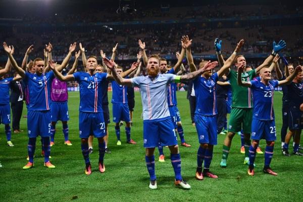 回顾冰岛整个欧洲杯（回顾冰岛整个欧洲杯了吗）