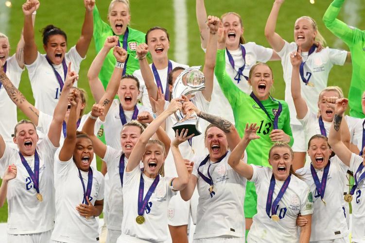 女子欧洲杯2022决赛（2021欧洲女子冠军联赛）